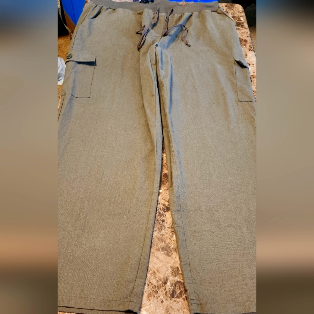 Women's Olive Cargo Pants